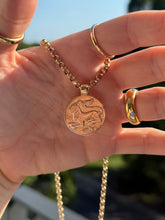 Load image into Gallery viewer, Chinthe Medallion