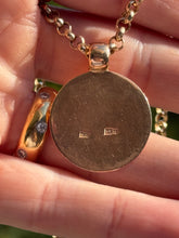 Load image into Gallery viewer, Chinthe Medallion