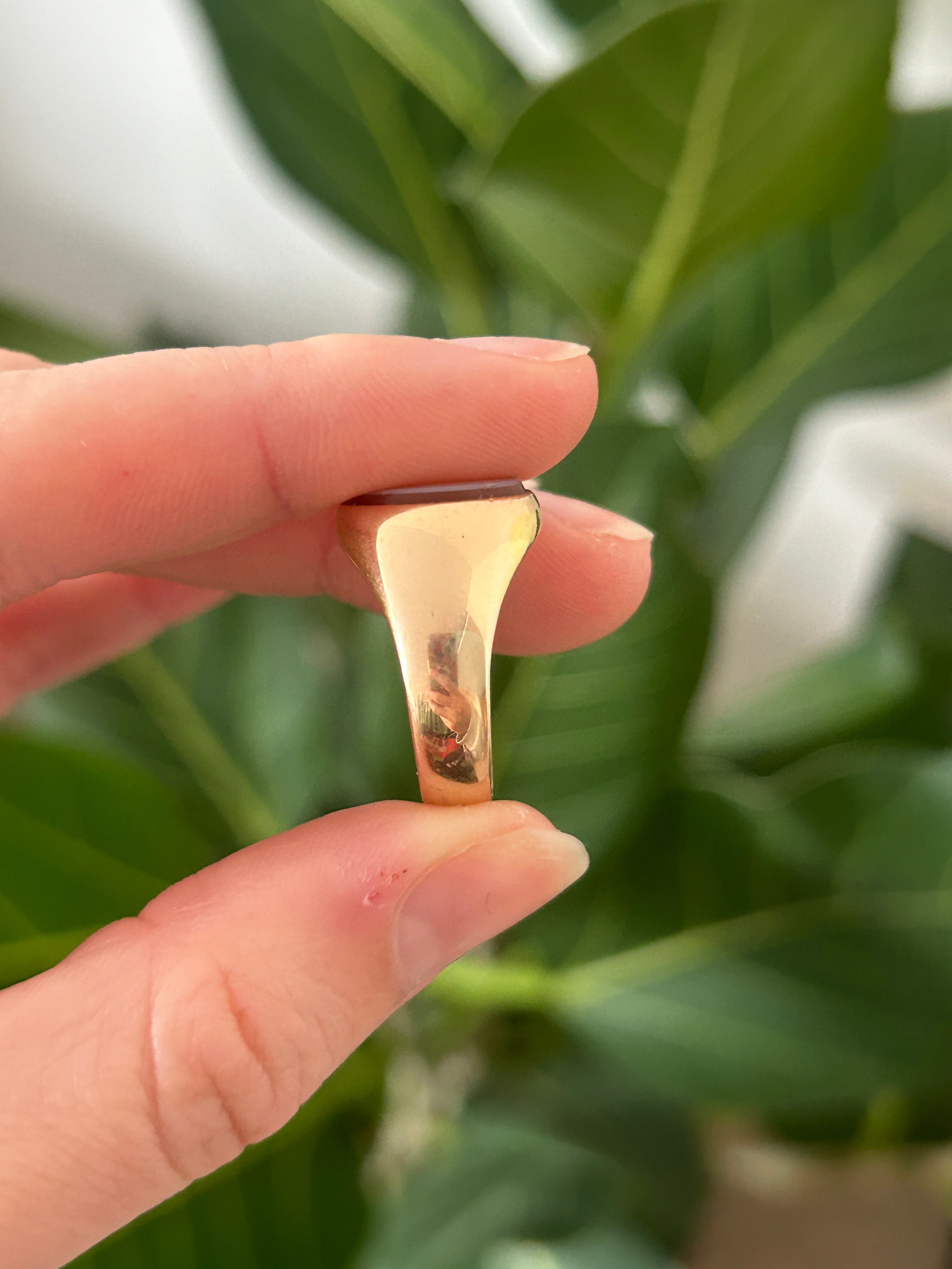 Antique Carnelian Signet