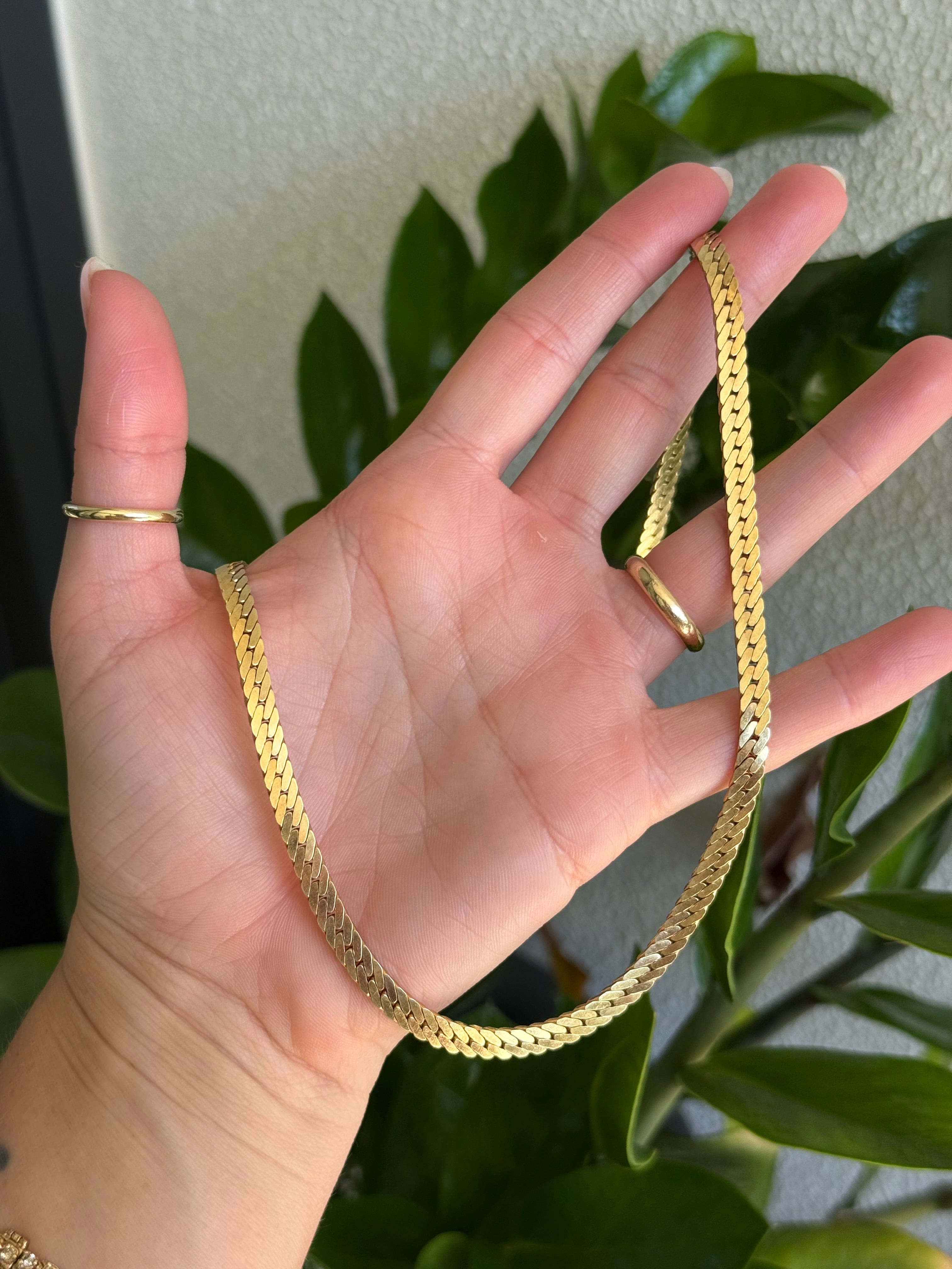 Solid Fishtail Curb Chain