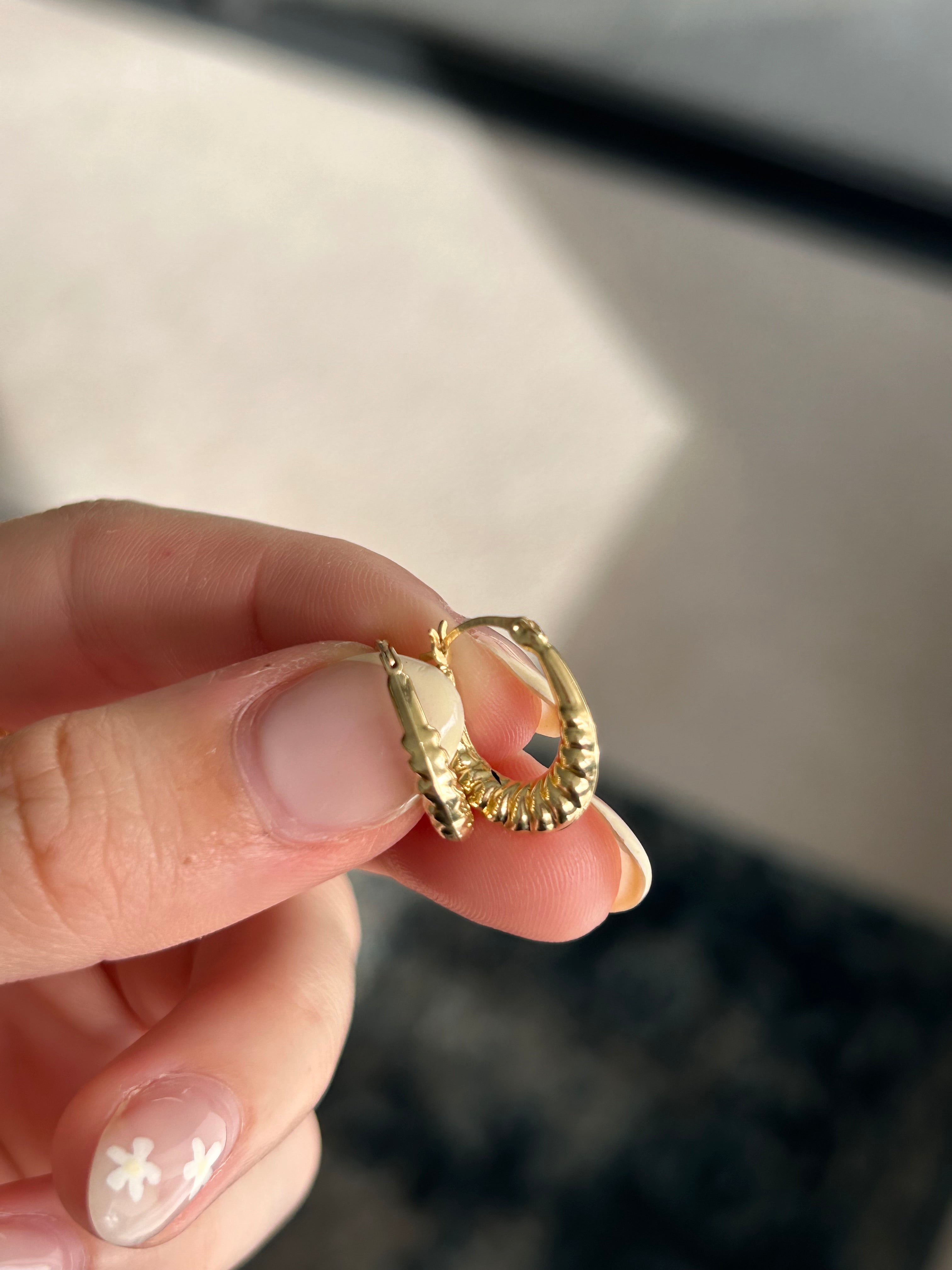 Mini Puffy Croissant Hoops