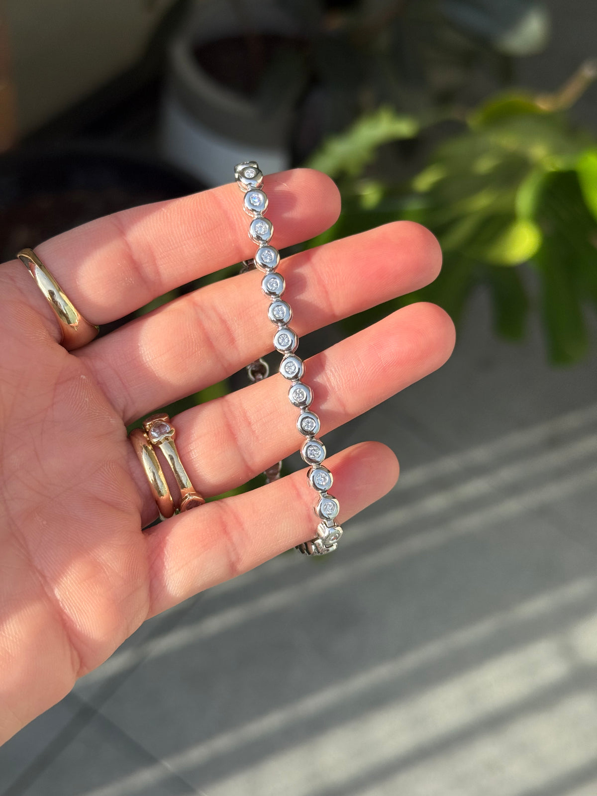 18k WG Bubble Natural Diamond Tennis Bracelet