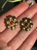 18k Ruby Cabochon Heart Daisy Earrings