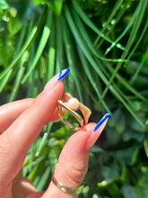 Load image into Gallery viewer, Square Pearl Ring
