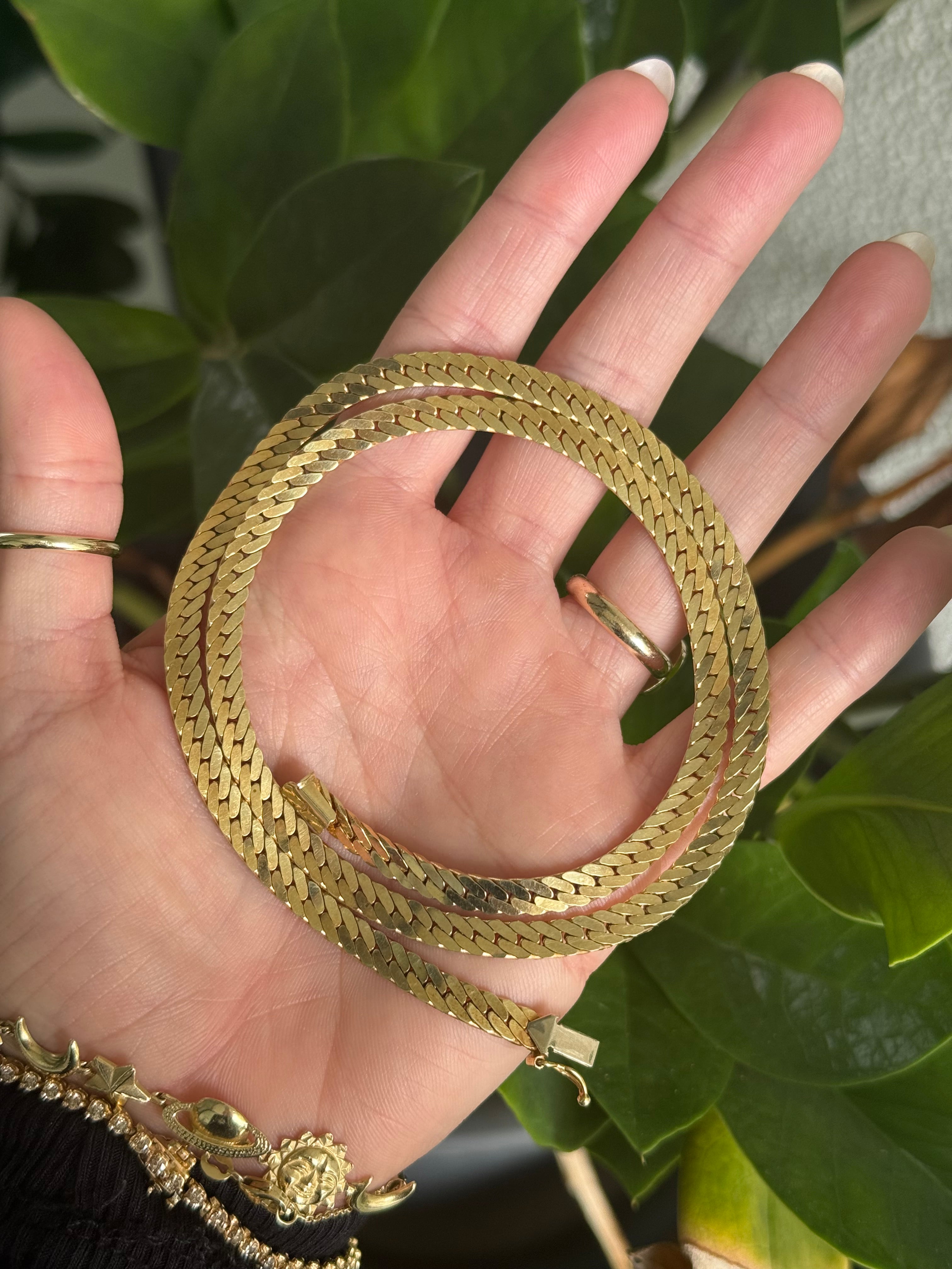 Solid Fishtail Curb Chain