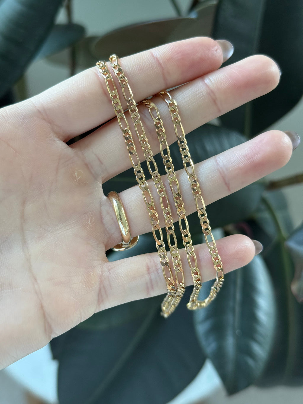 Solid Classic Figaro Chain