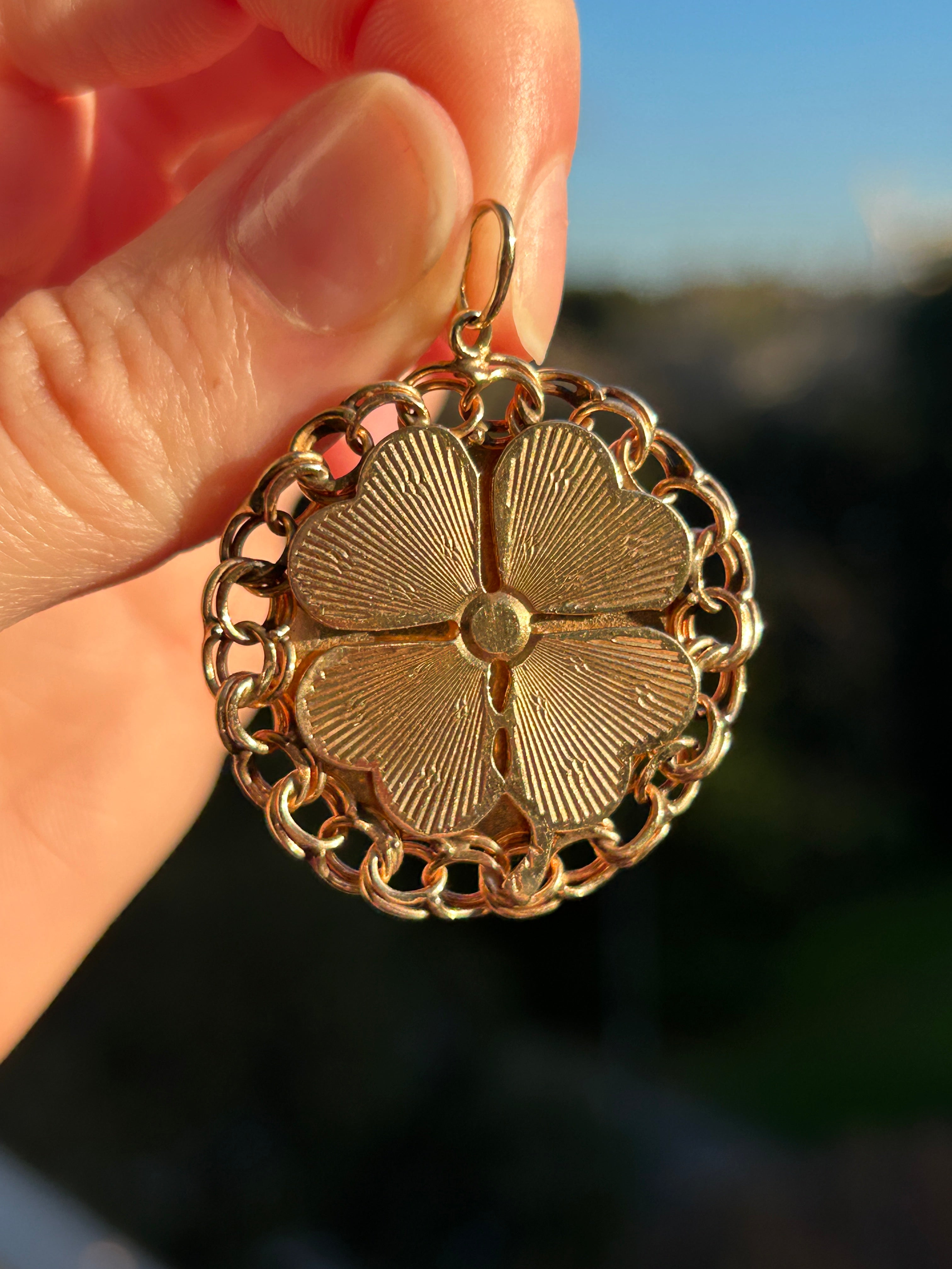 Reversible Four Leaf Clover
