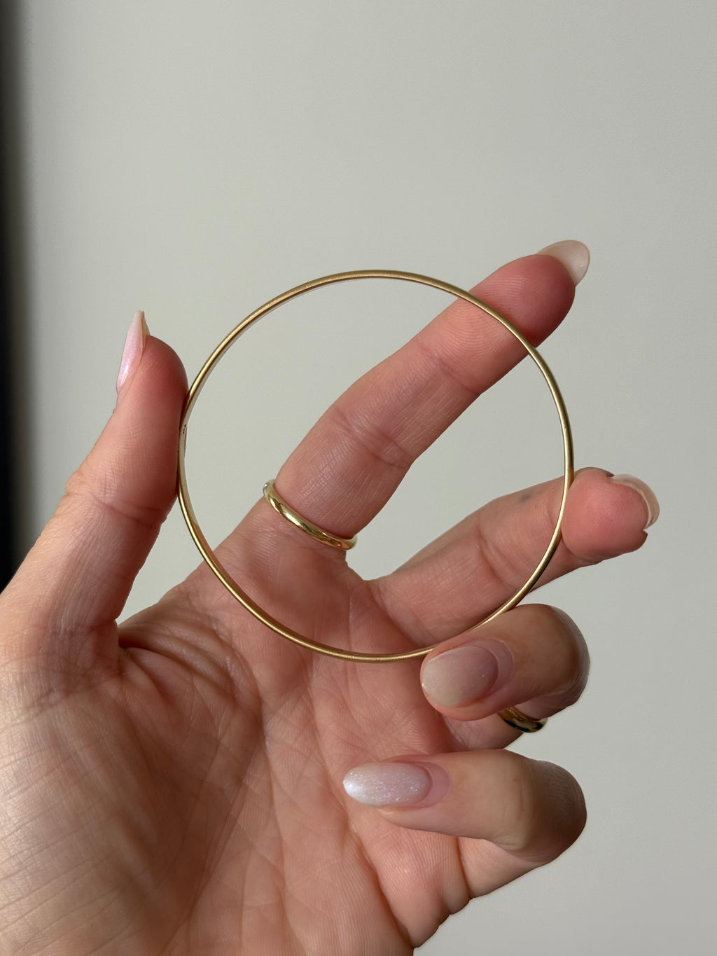 Medium Solid Bangle