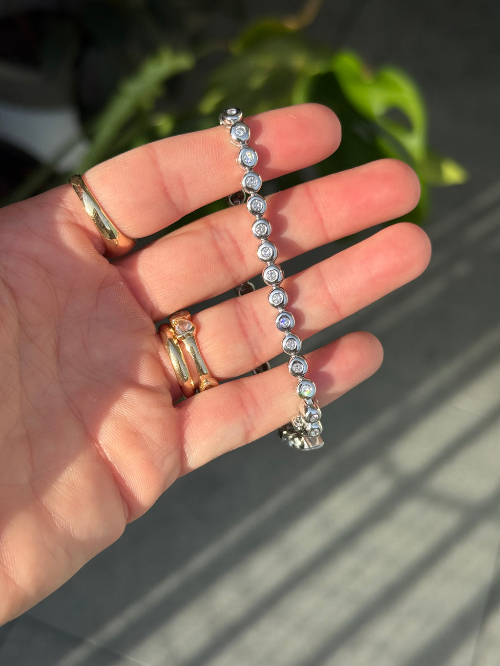 18k WG Bubble Natural Diamond Tennis Bracelet