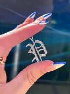 Old English Diamond P