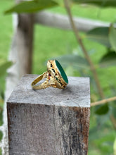 Load image into Gallery viewer, Green Chrysoprase Cabachon Signet Ring
