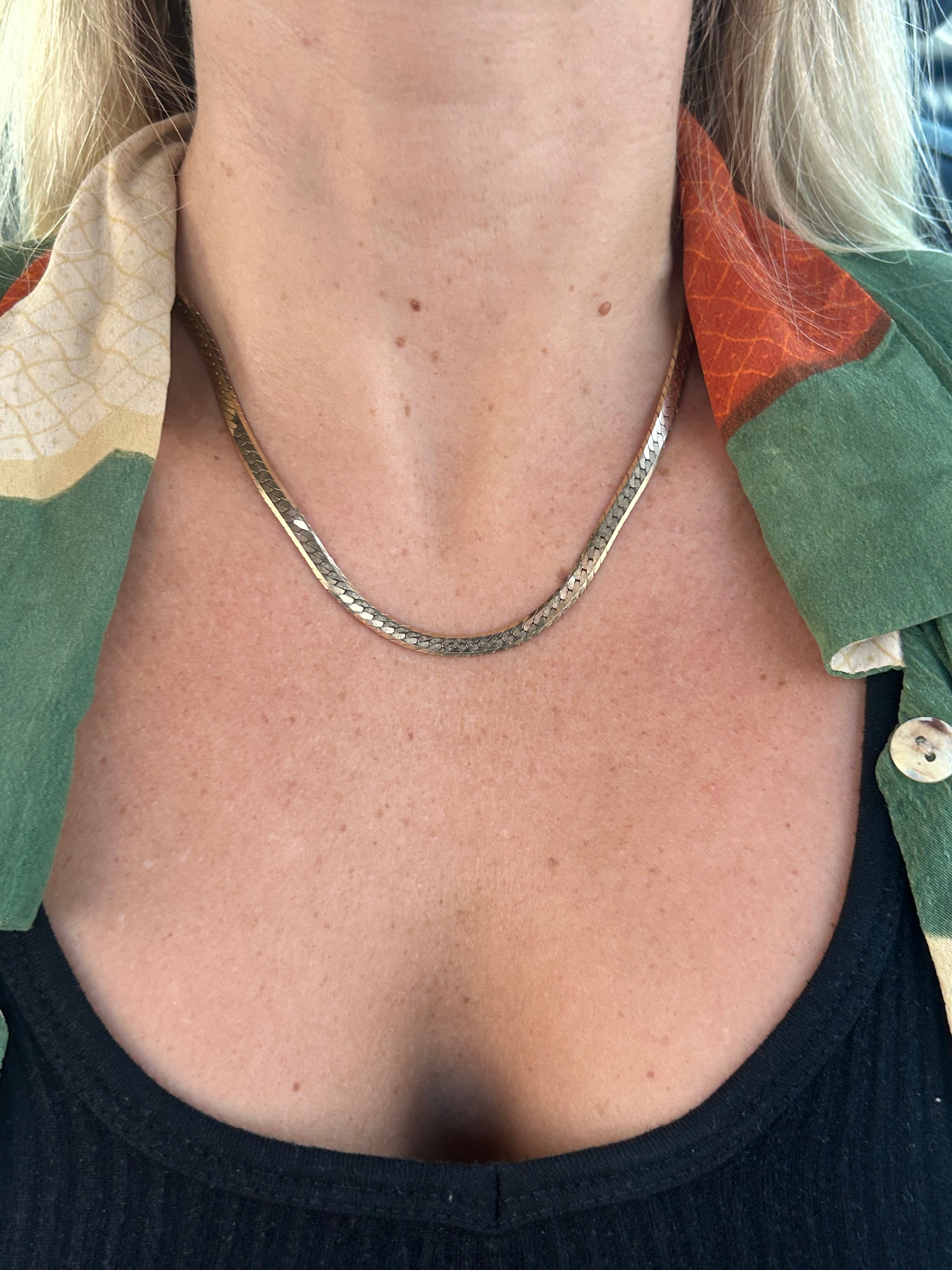 Vintage Solid Herringbone