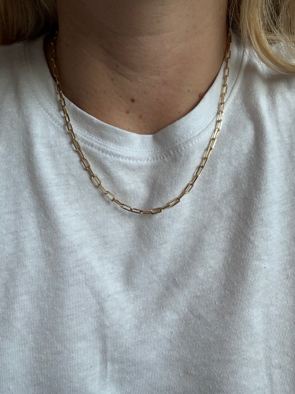 Solid Paperclip Chain