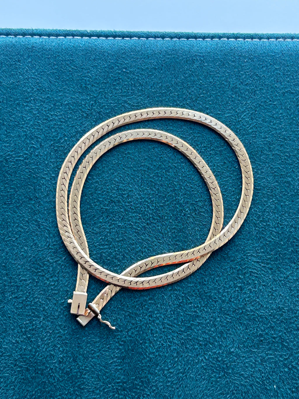 Vintage Solid Herringbone