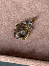 Load image into Gallery viewer, Shaking Diamond Charm
