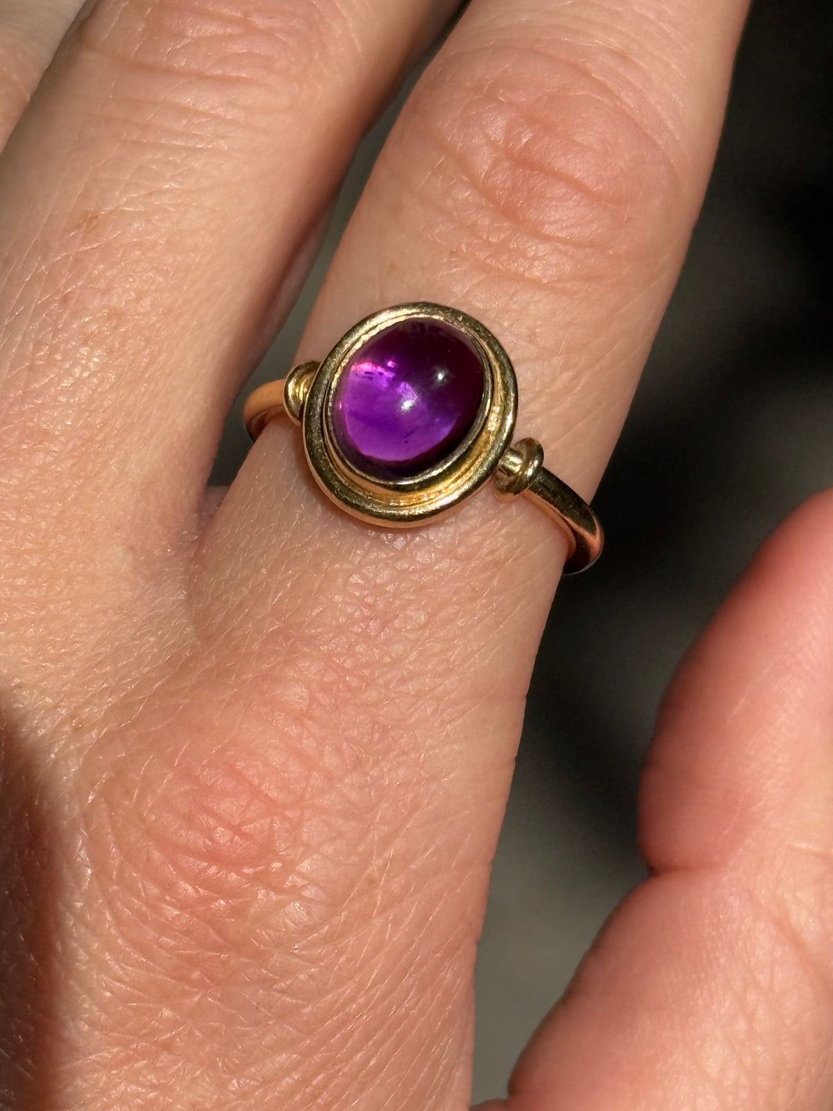 14k Amethyst Cabochon Ring