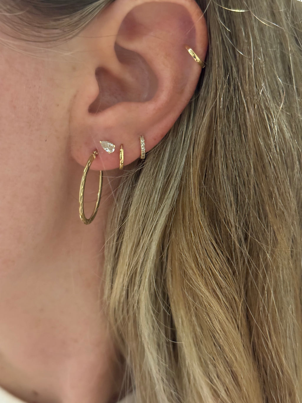 Hammered Diamond Cut Oval Hoops