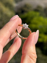 Load image into Gallery viewer, Diamond Flower Band
