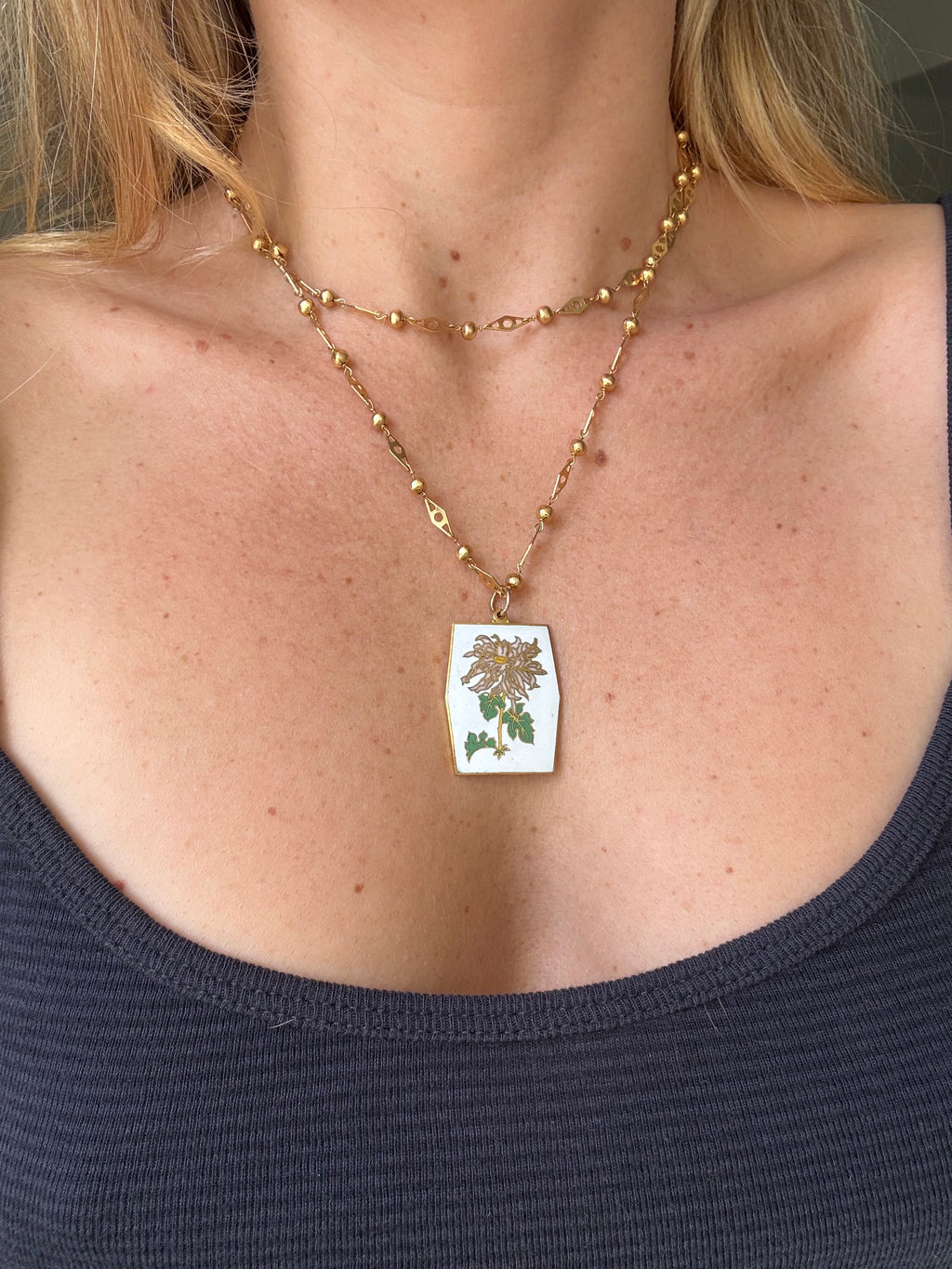Light Gray Chrysanthemum Pendant