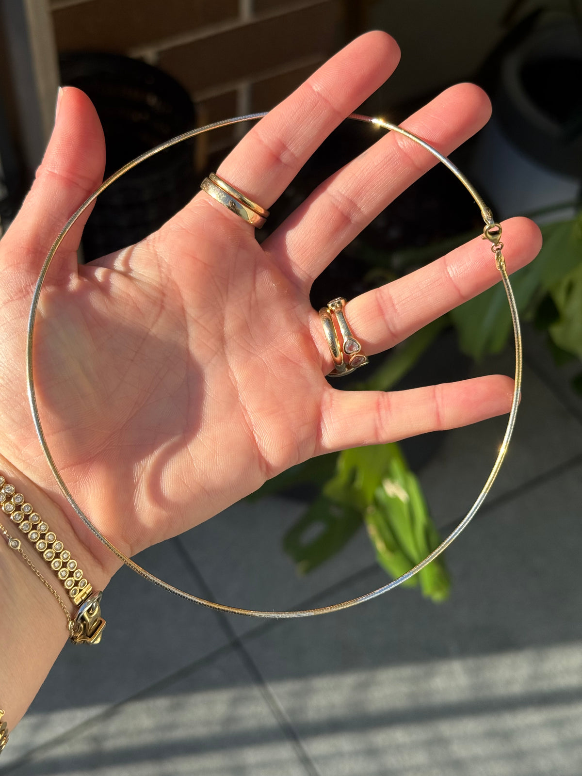 Striped Omega Wire Chain