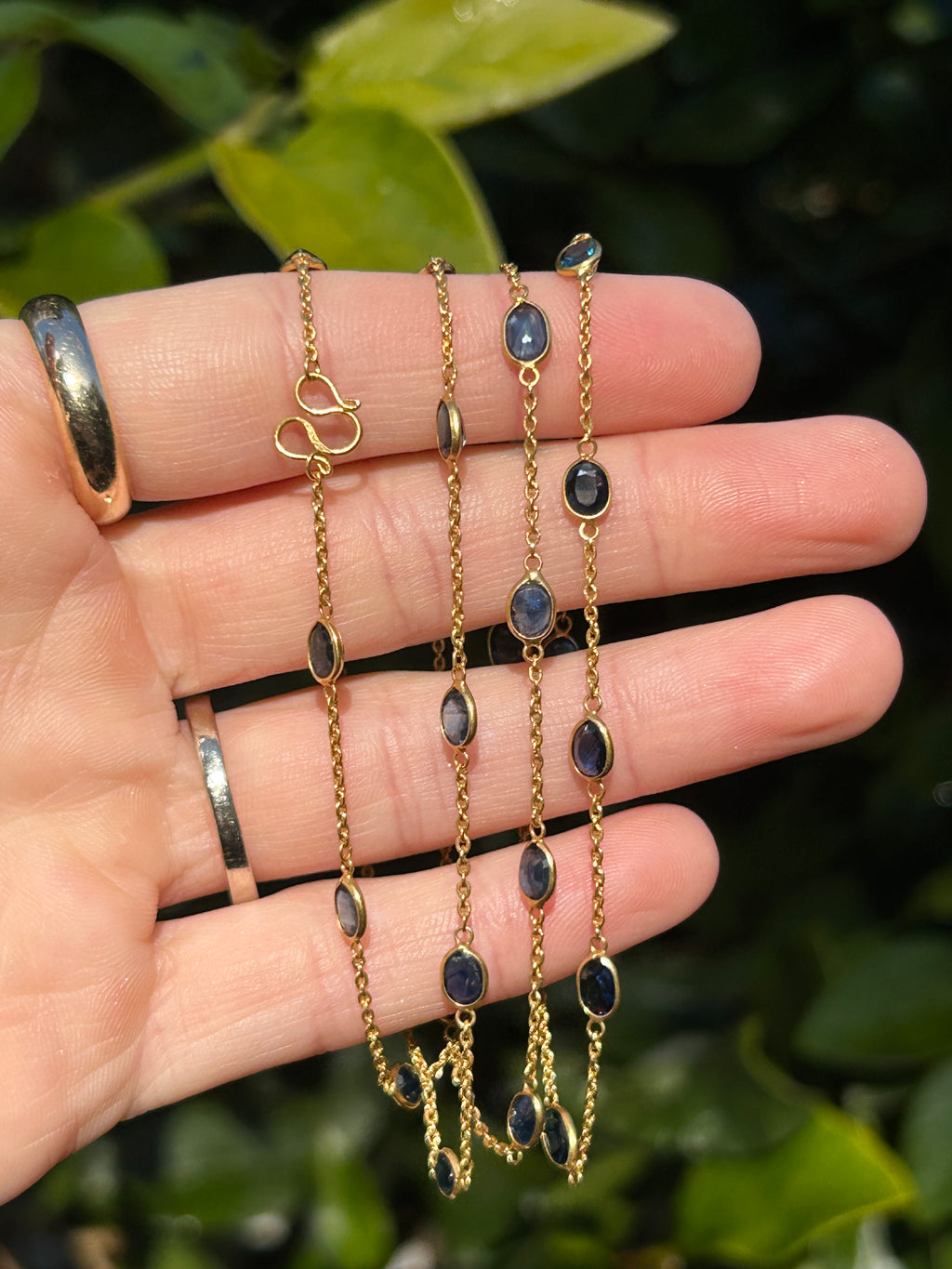 Sapphire Gemstone Strand