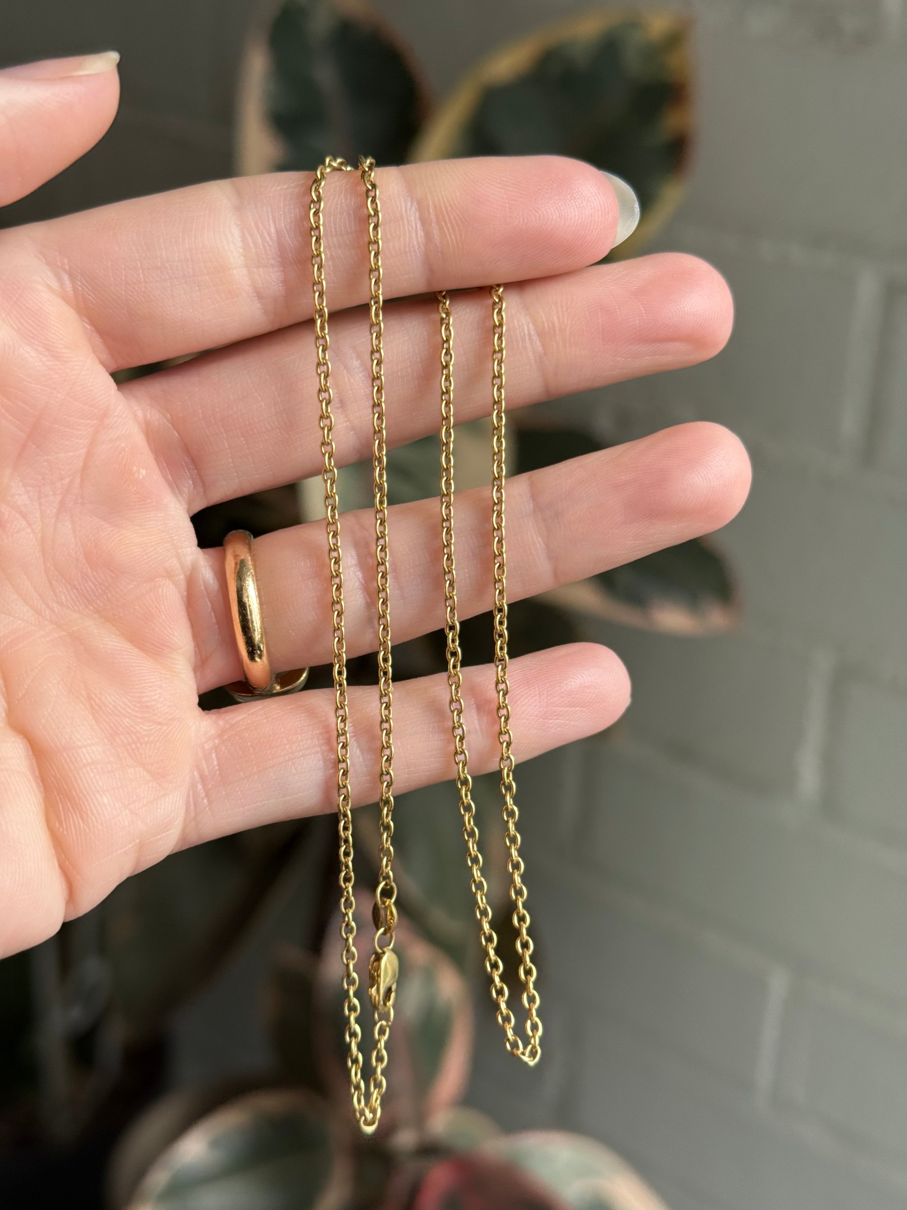 Solid Everyday Cable Chain