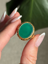 Load image into Gallery viewer, Green Chrysoprase Cabachon Signet Ring
