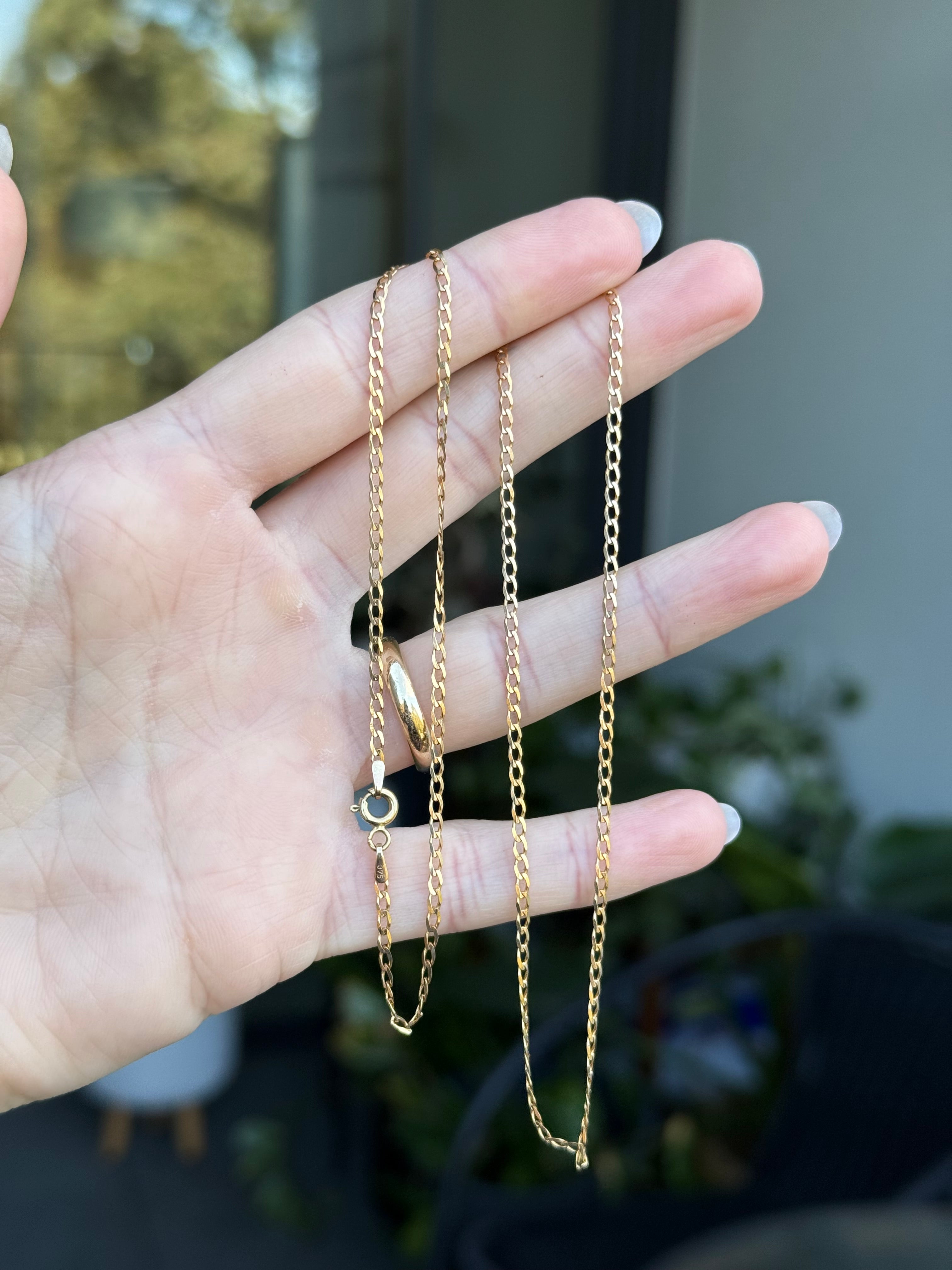 Solid Flat Elongated Curb