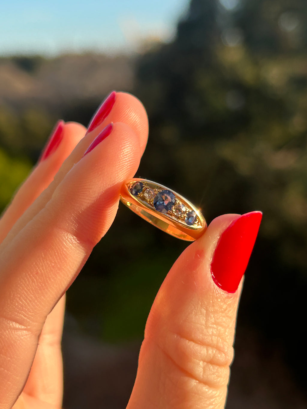 Sapphire Diamond Antique Band