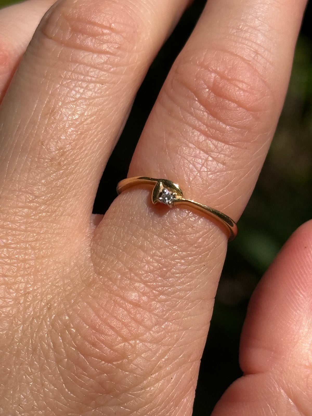 18k Diamond Heart Whisper Band