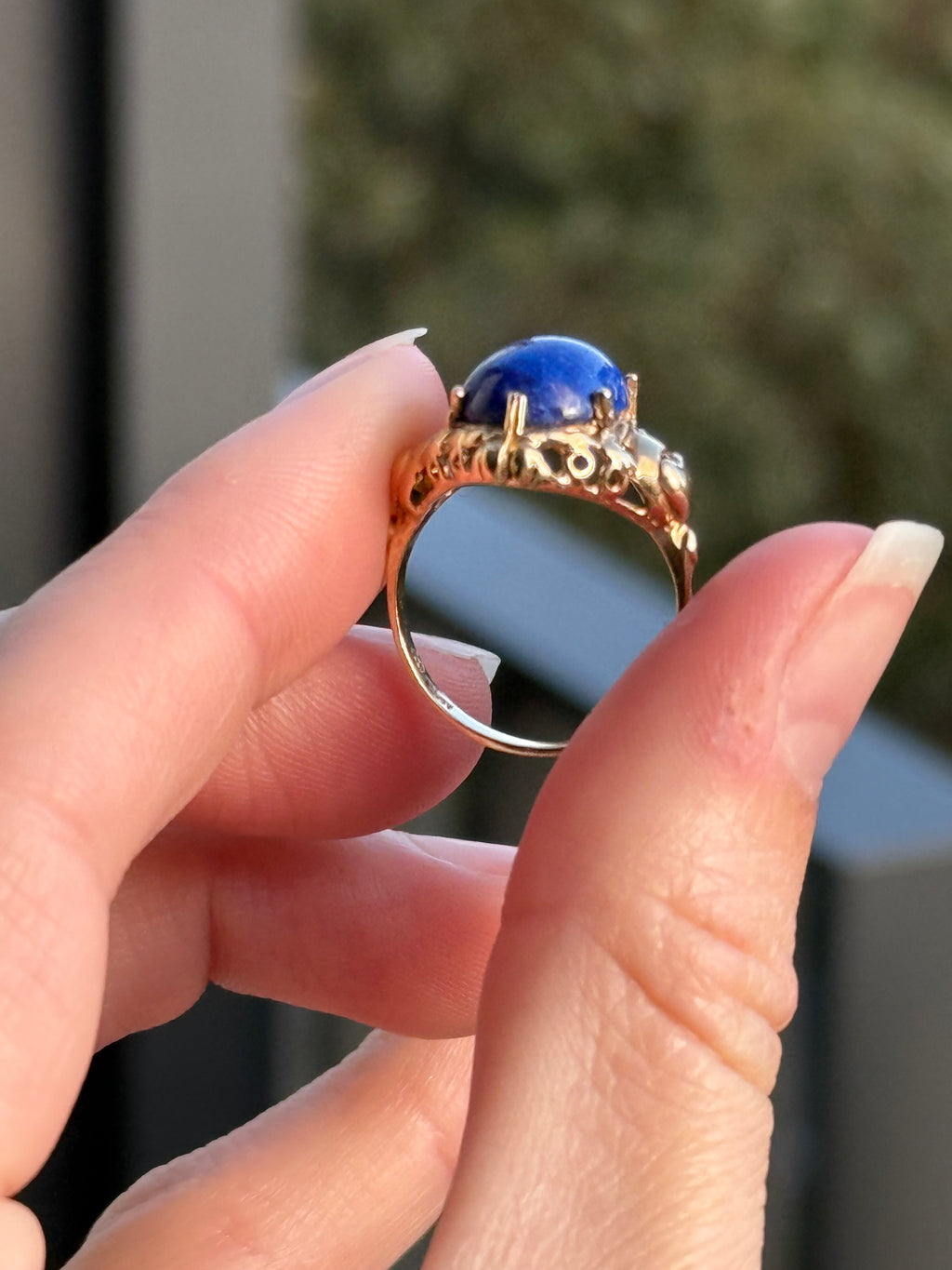 Lapis Cabachon Ring