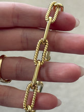 Load image into Gallery viewer, Chunky Paperclip Chain
