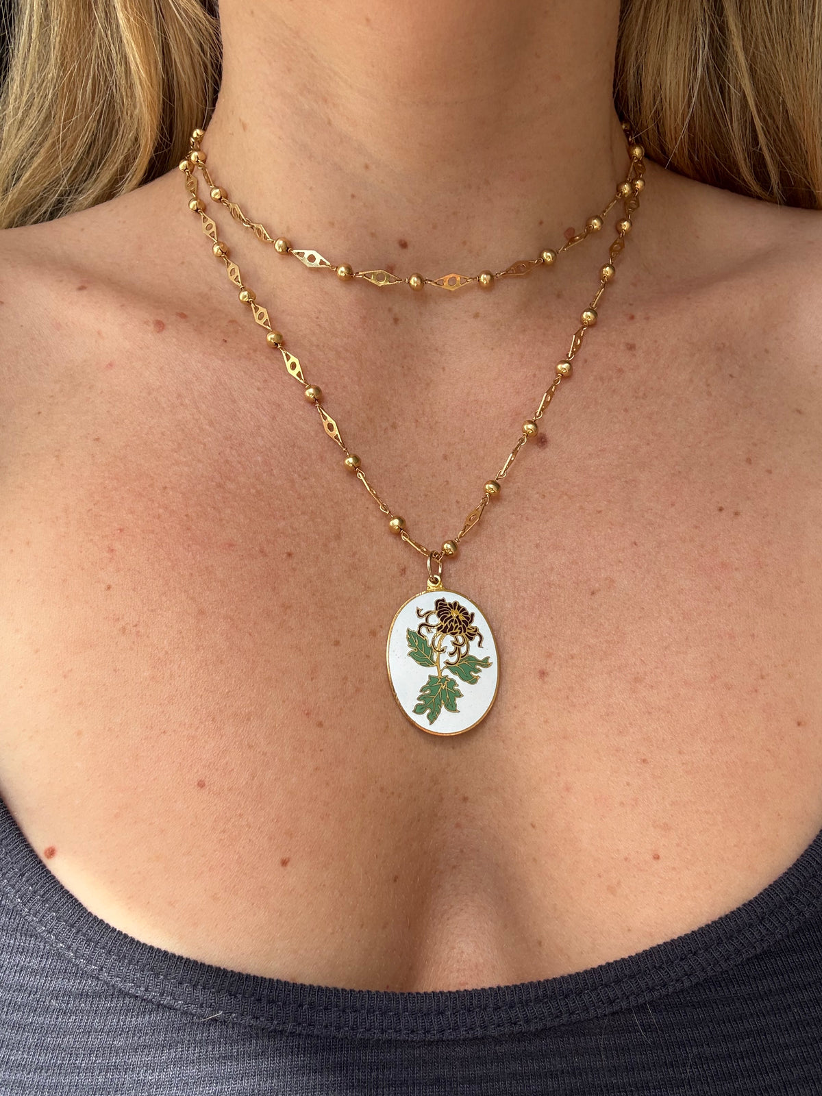 Brown Chrysanthemum Pendant
