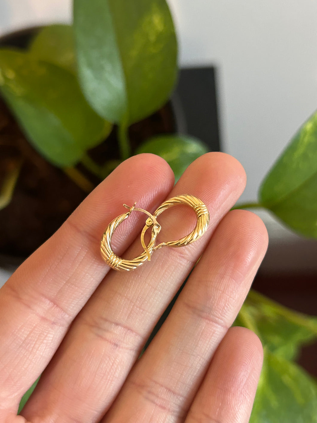 Mini Bow Tie Hoops