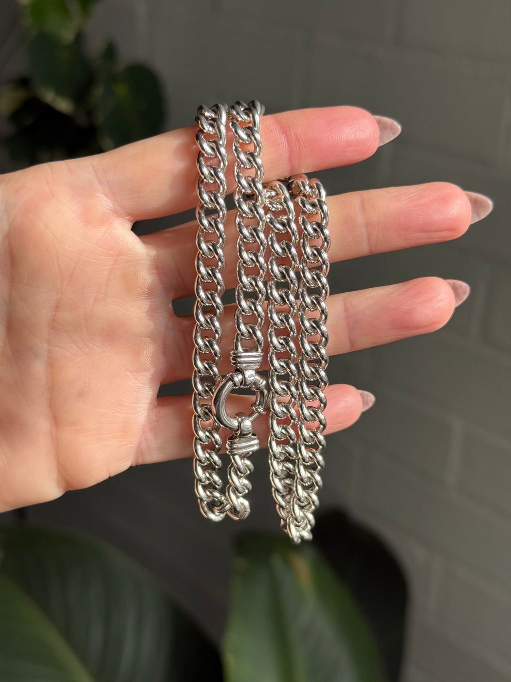 Solid Silver Bolt Curb