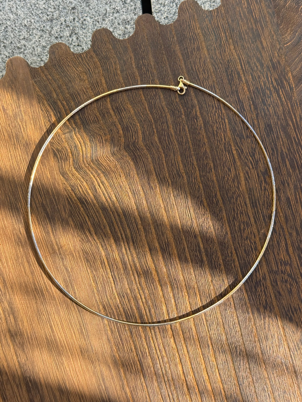 Striped Omega Wire Chain