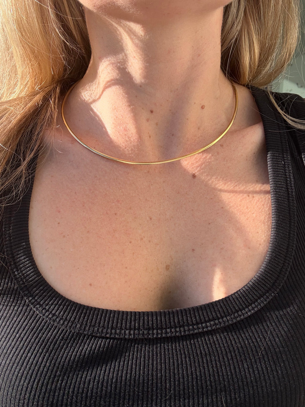 Reversible Omega Chain