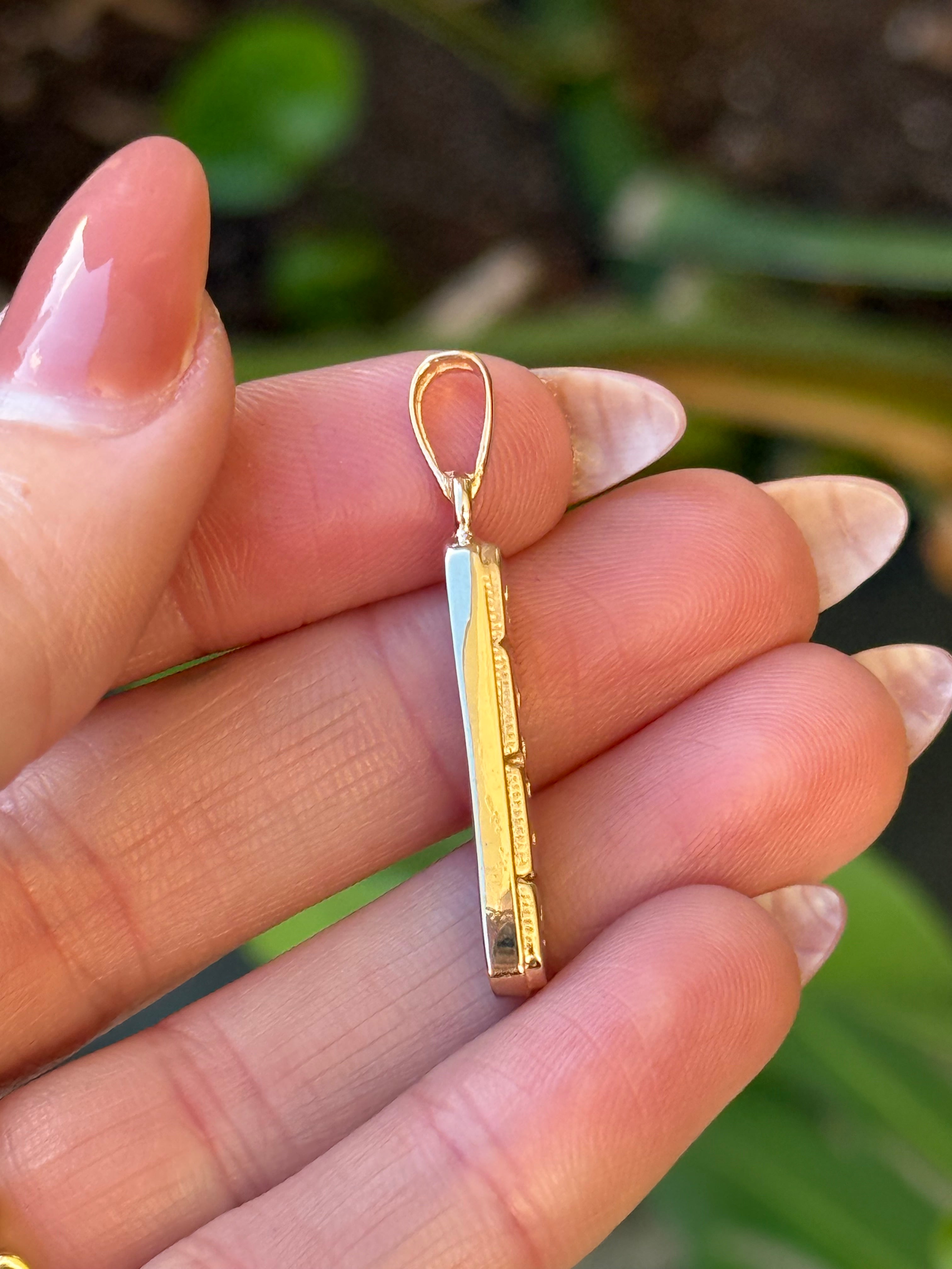 Iconic Pill Charm