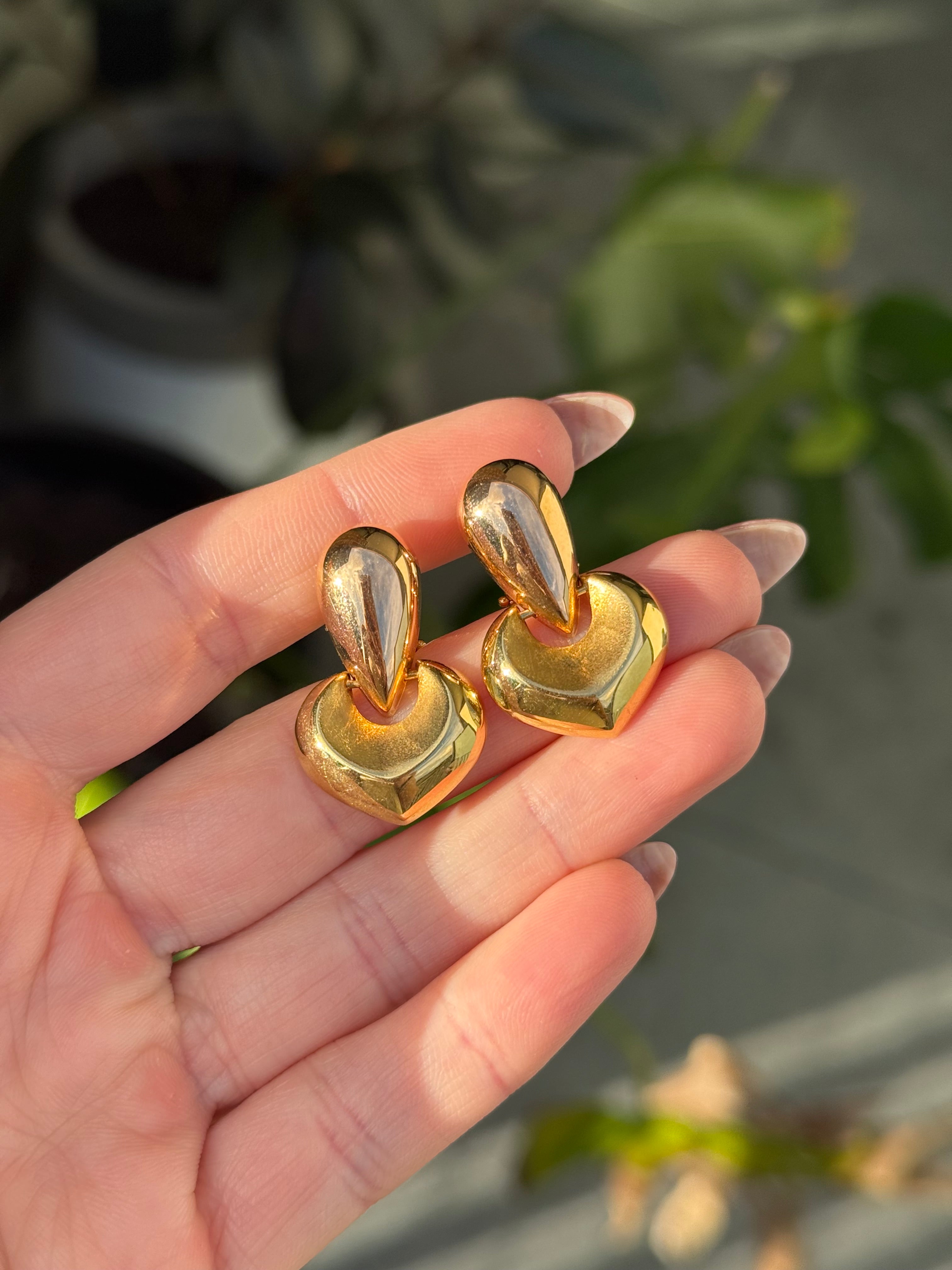 18k Heart Doorknocker Earrings