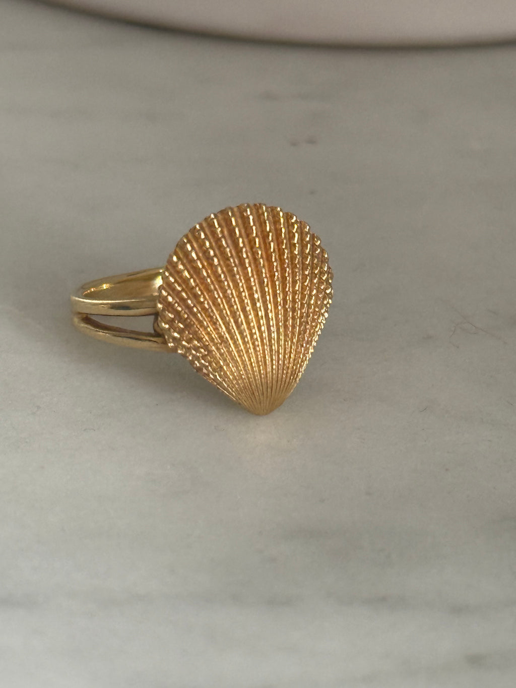 14k Seashell Ring