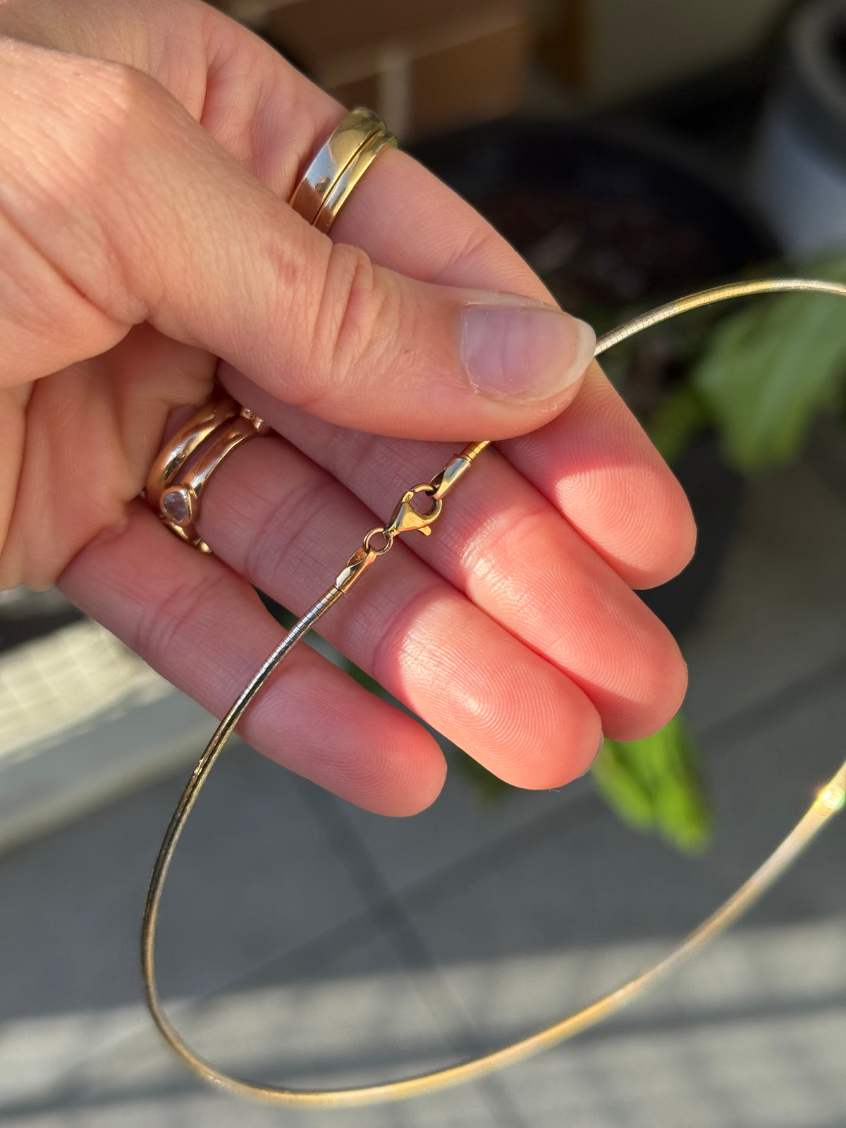 Striped Omega Wire Chain