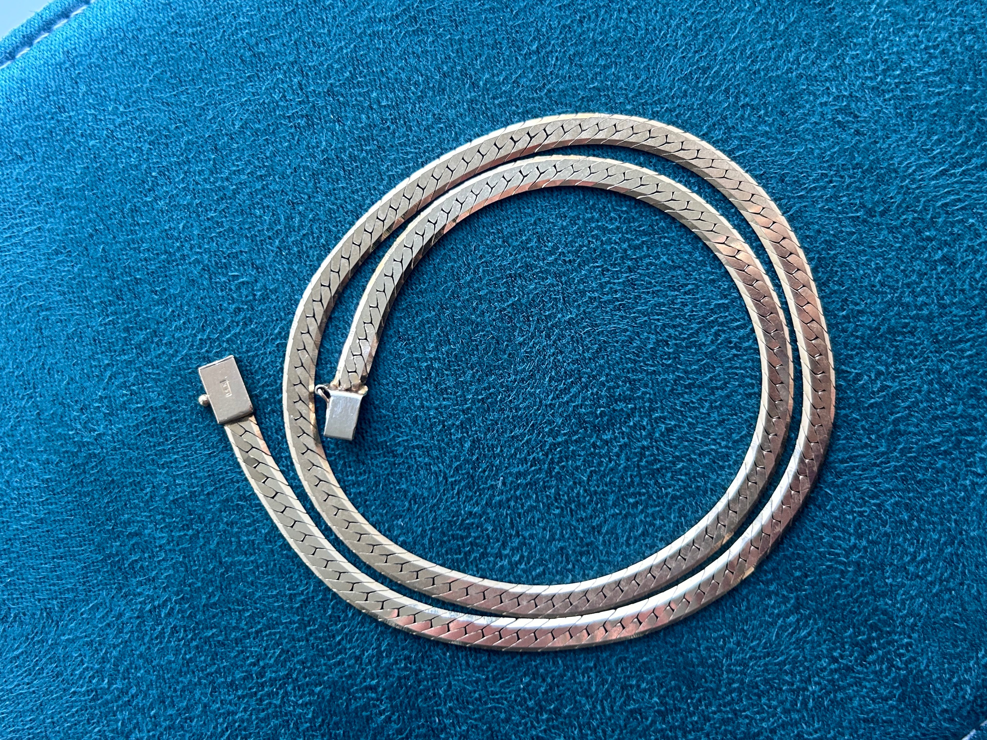 Vintage Solid Herringbone