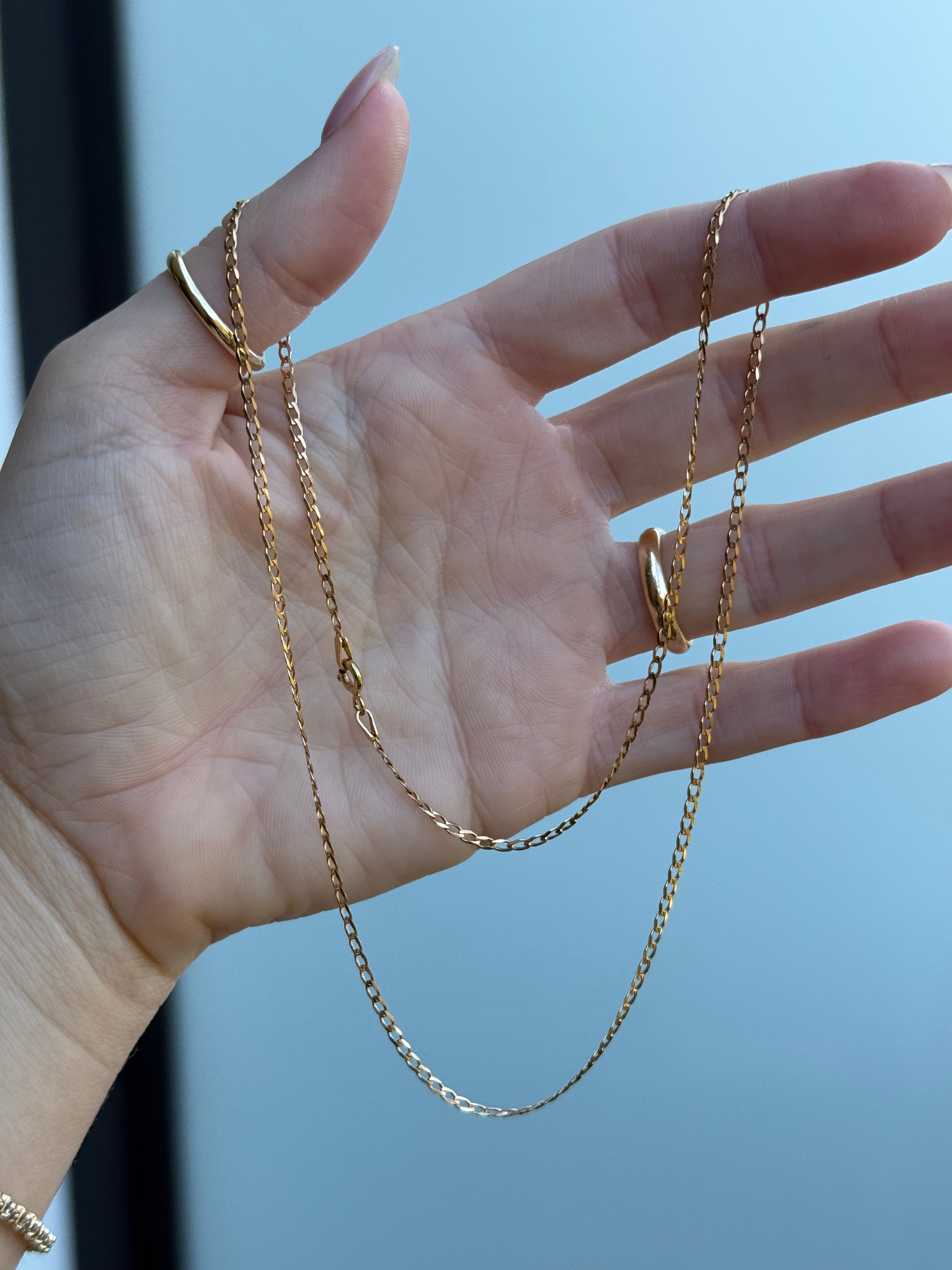 Solid Flat Elongated Curb