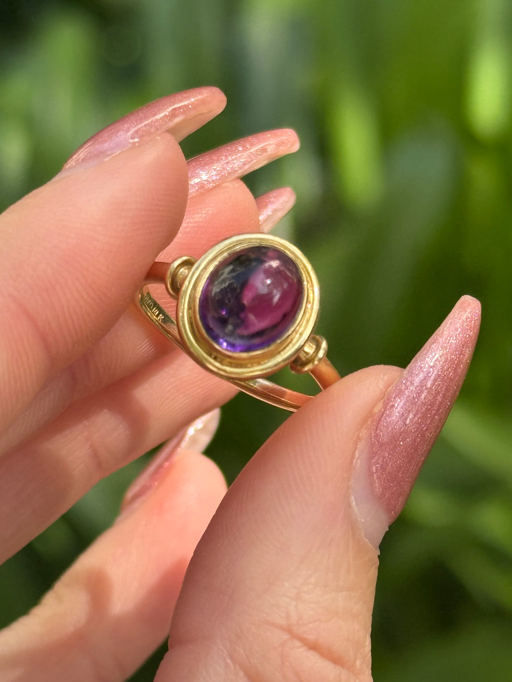 14k Amethyst Cabochon Ring