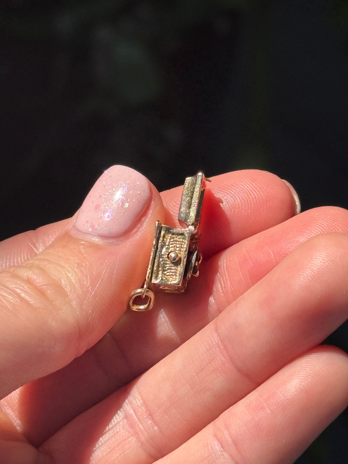 Articulated Record Player Charm