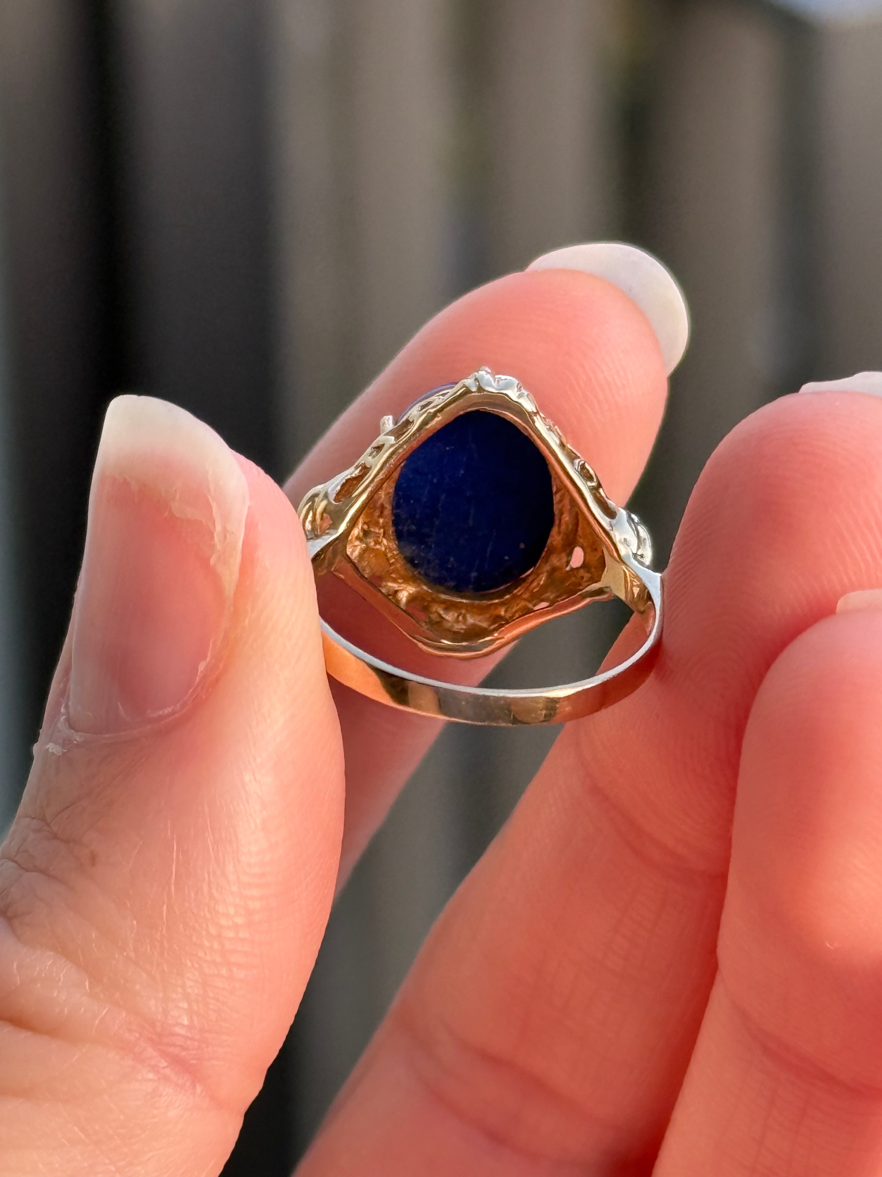Lapis Cabachon Ring
