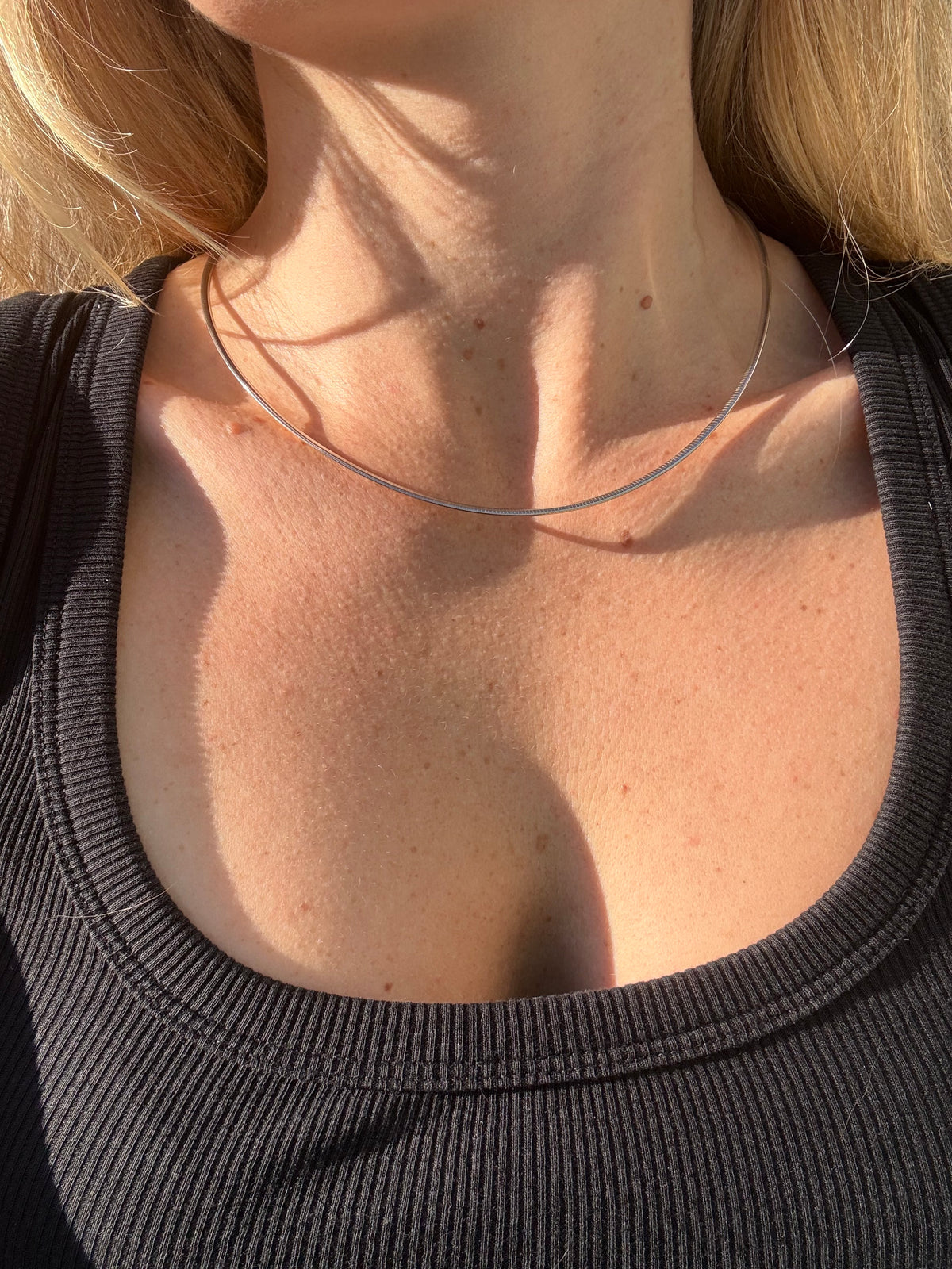 Reversible Omega Chain