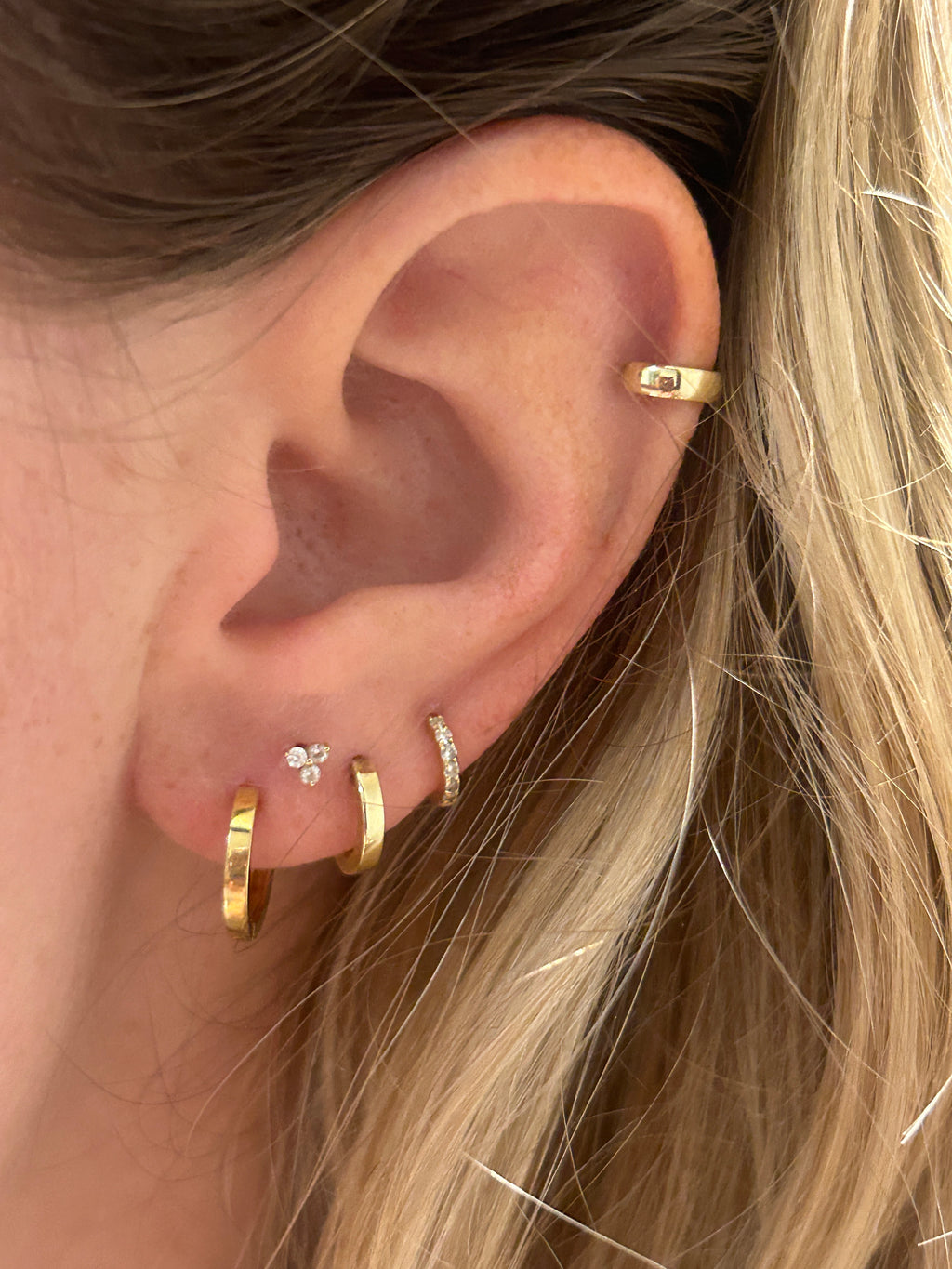 Square Edge Snap Huggies