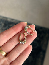 Load image into Gallery viewer, Mini Heart Oval Hoops
