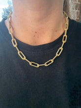 Load image into Gallery viewer, Chunky Paperclip Chain
